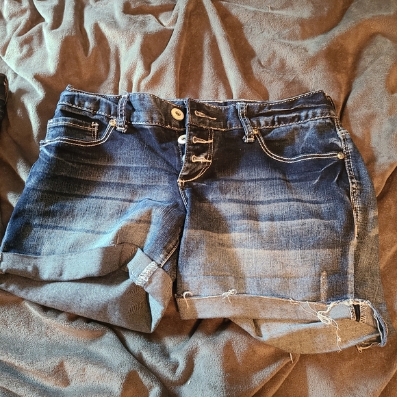 Vanity Jean Shorts size 28 - Picture 1 of 1